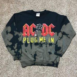 ACDC PULLOVER